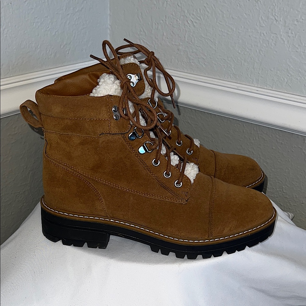 Time and Tru lace up boots, 11